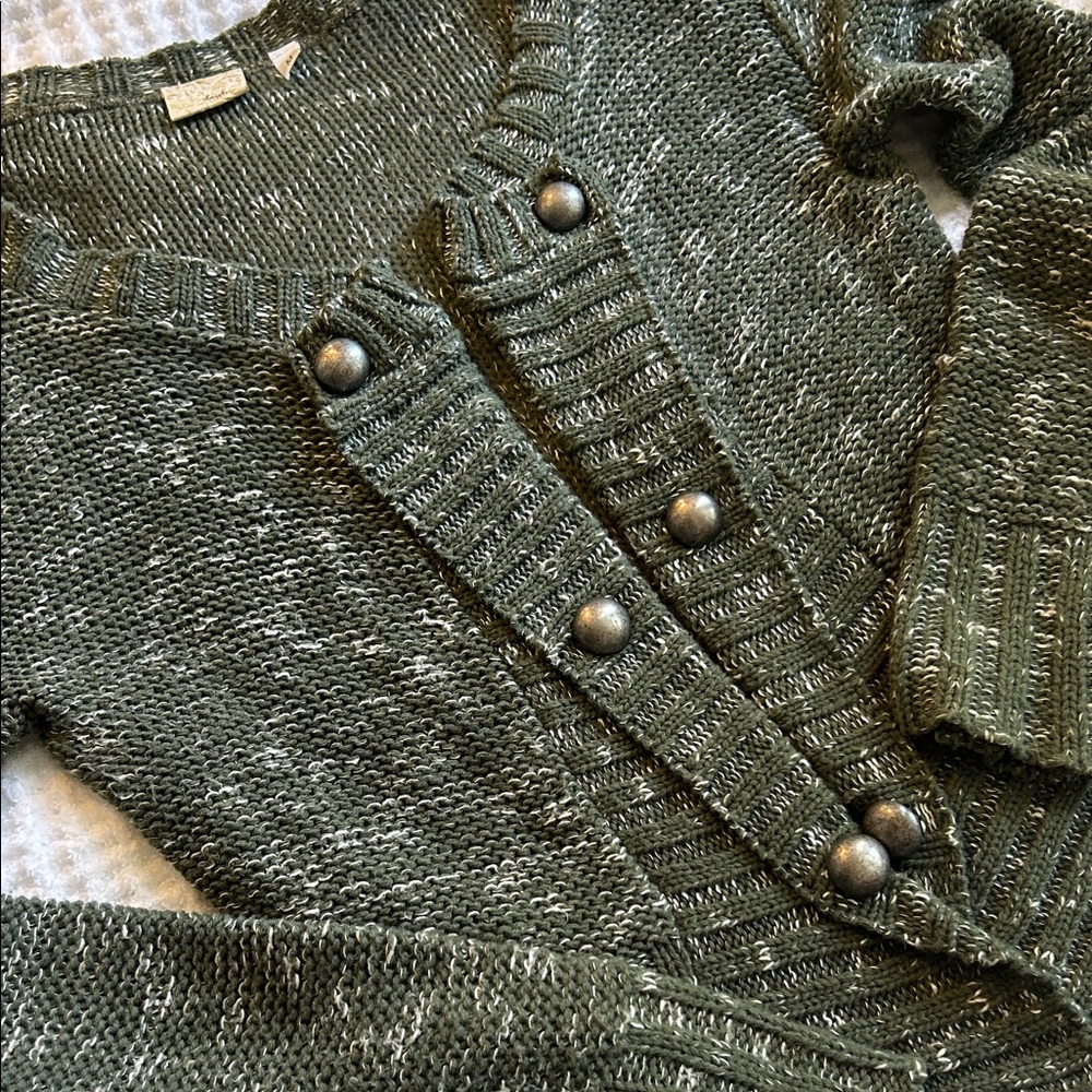Daytrip Dark Green Button-Up Cardigan